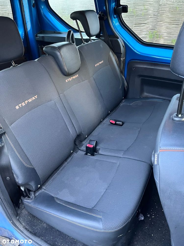 Dacia Dokker TCe 115 Stepway Celebration - 11