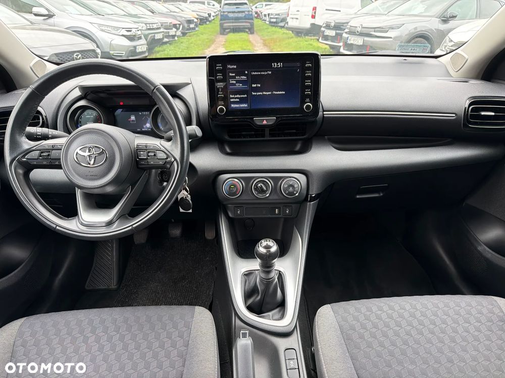 Toyota Yaris 1.5 Selection Elegant - 11
