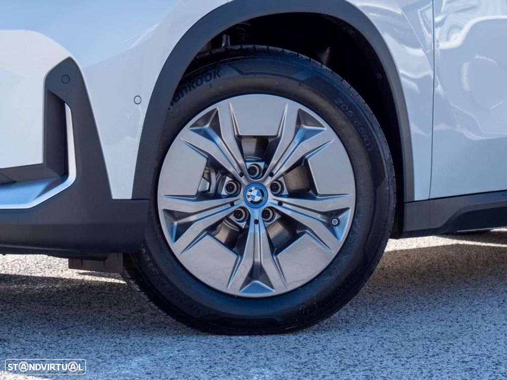 BMW iX1 eDrive20 - 4