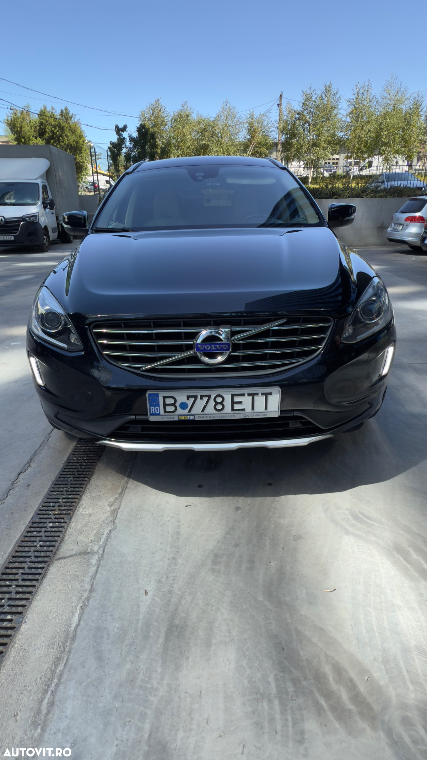 Volvo XC 60 D5 AWD Momentum - 6