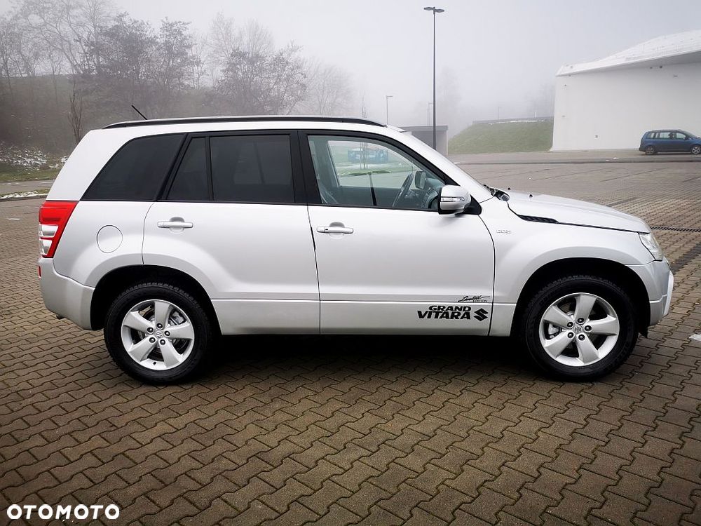 Suzuki Grand Vitara 1.9 DDiS De luxe - 39