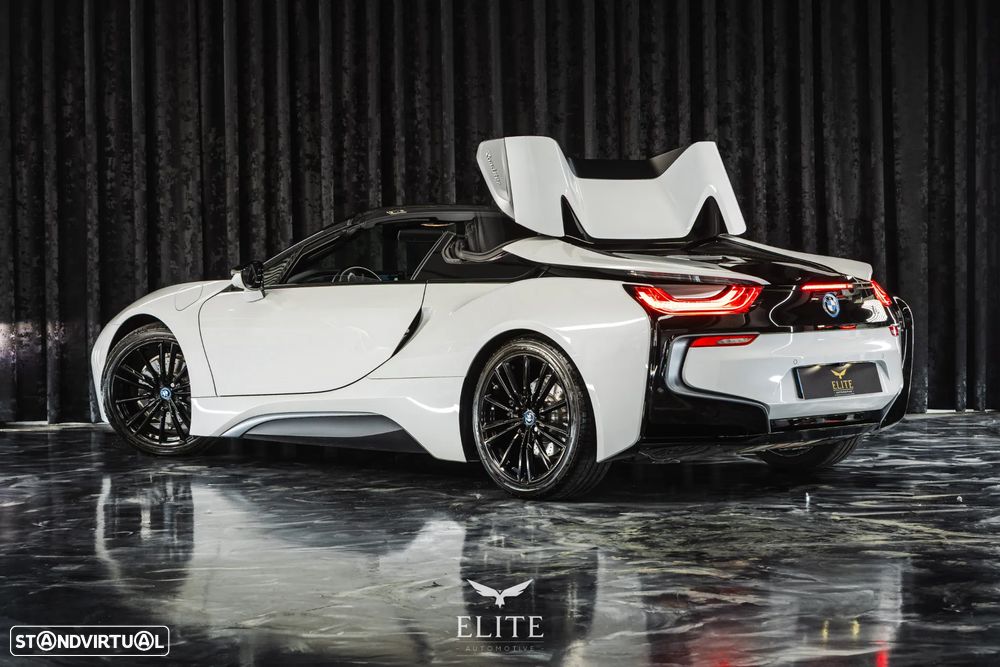 BMW i8 Roadster - 8