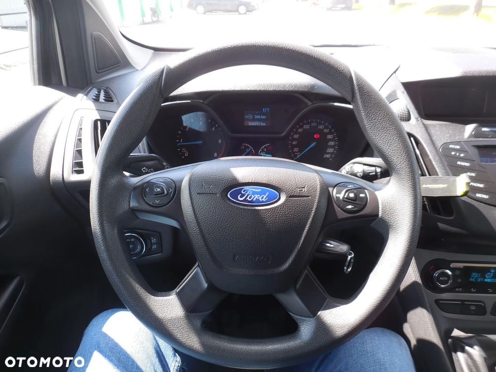 Ford Transit Connect - 19