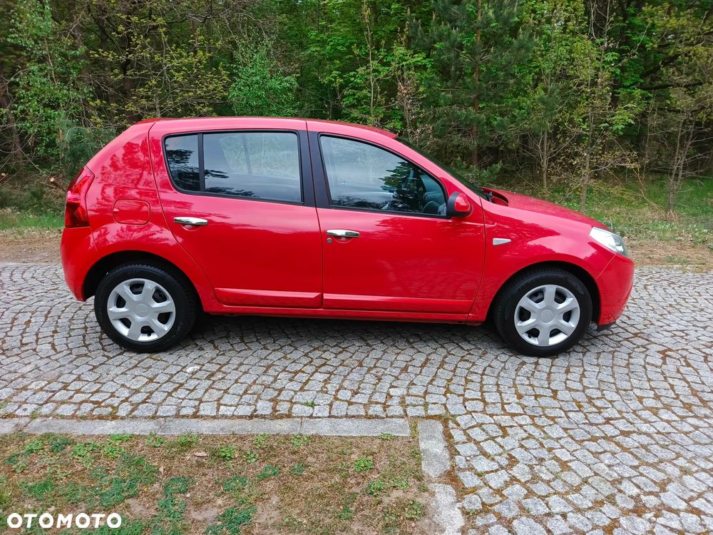 Dacia Sandero 1.6 16V Hi-Flex - 24