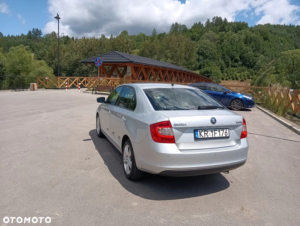 Skoda RAPID 1.2 TSI Ambition - 8