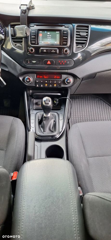 Kia Carens 1.6 GDI L 7os - 9