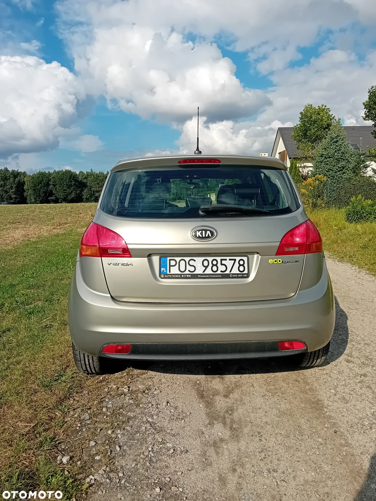 Kia Venga - 4