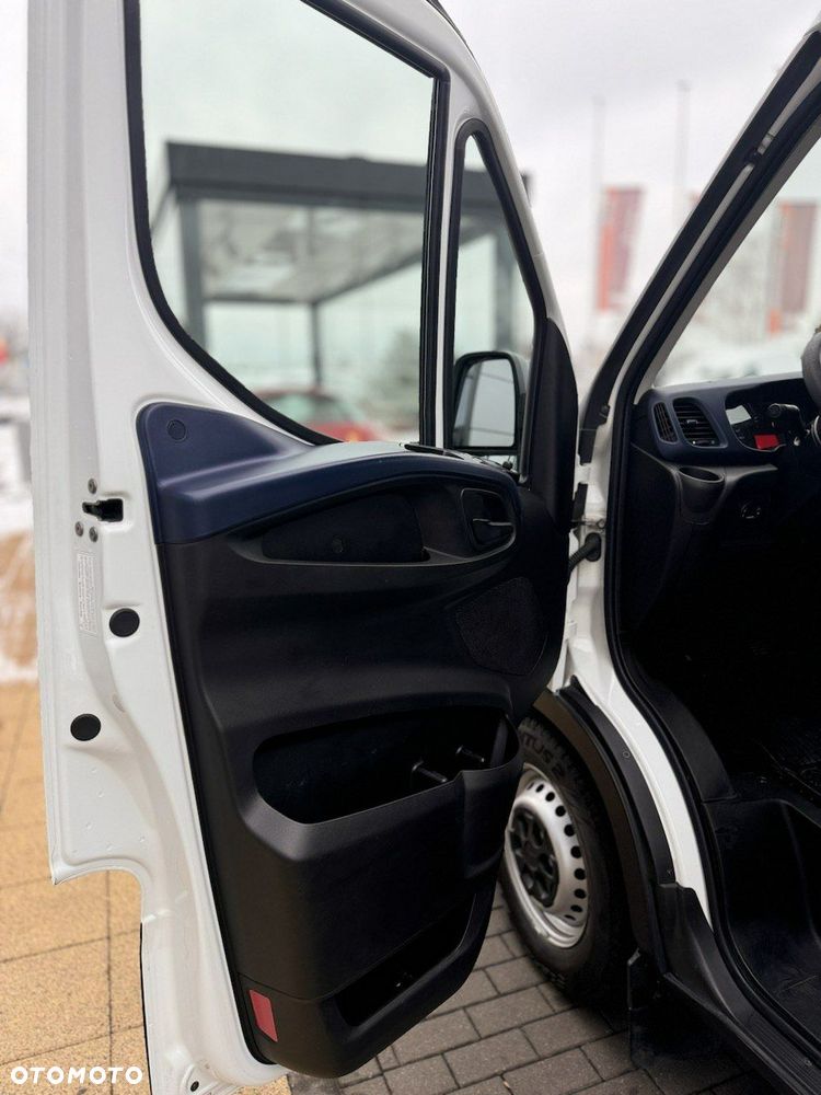 Iveco Daily 35S12 - 8