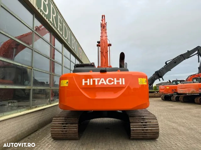 Hitachi ZX250LC-5B Long Reach 17 M - 16