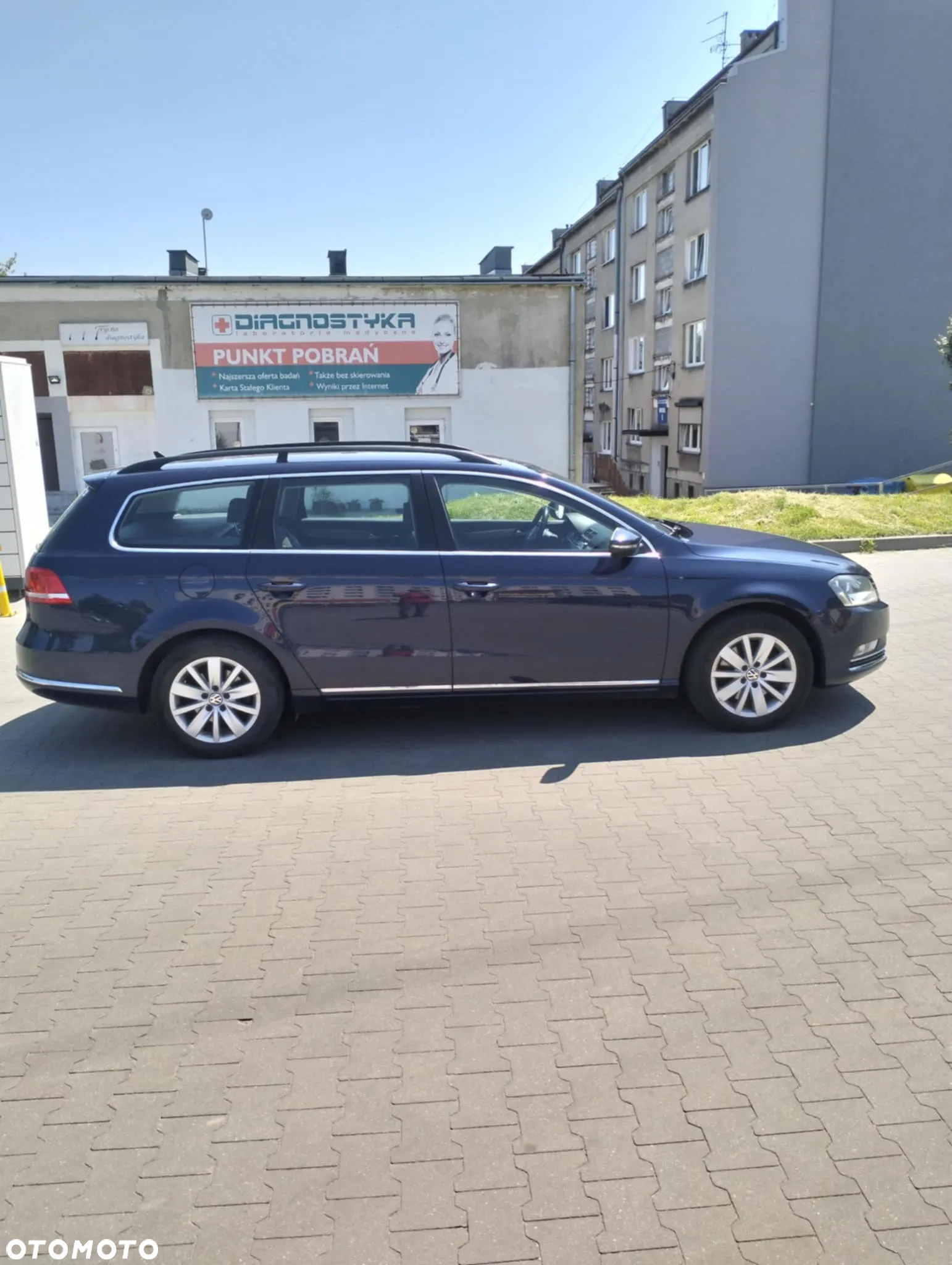 Volkswagen Passat 1.6 TDI Comfortline - 26