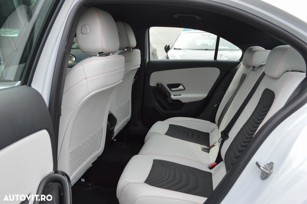 Mercedes-Benz A 180 d 7G-DCT Progressive - 24