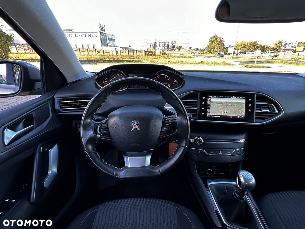 Peugeot 308 125 THP Active - 23