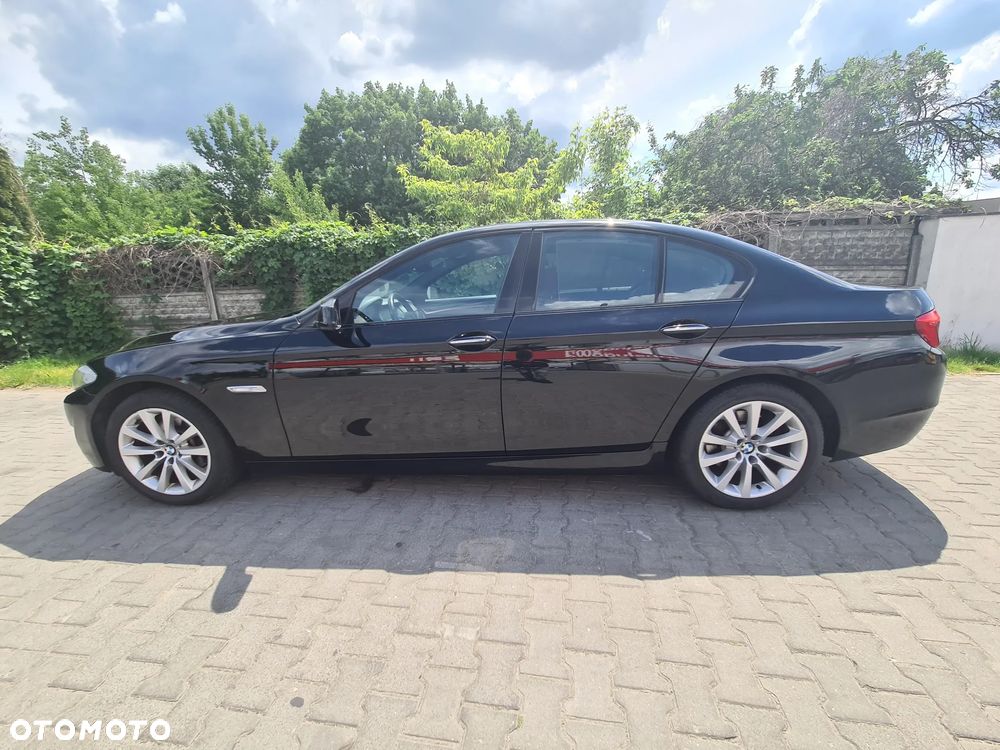 BMW Seria 5 520d xDrive Luxury Line - 16