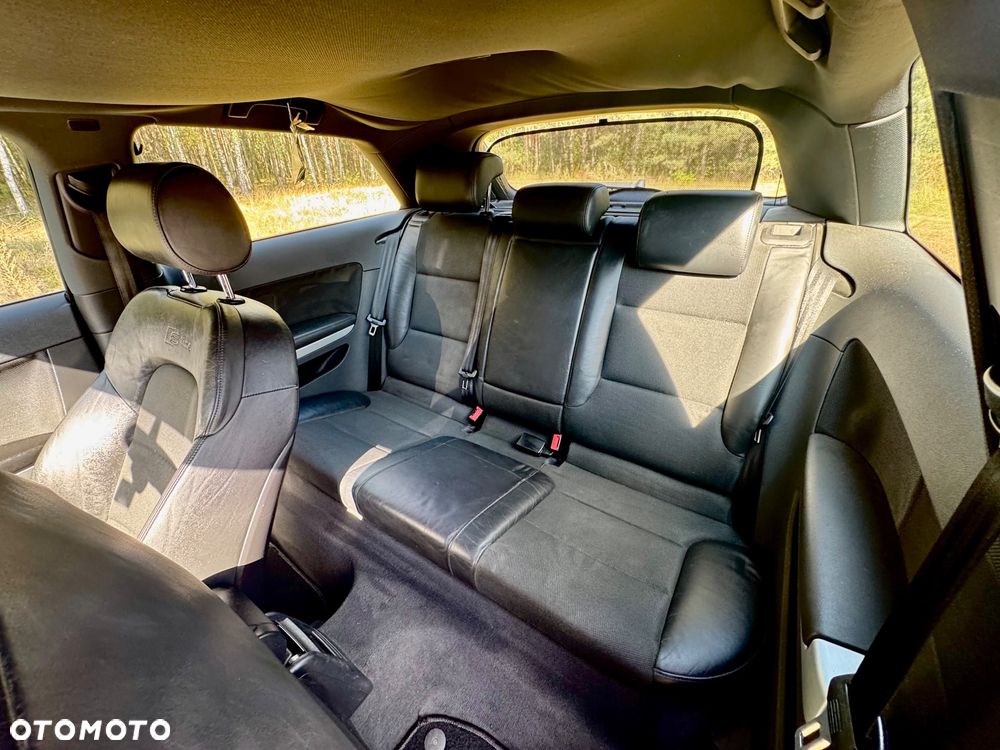 Audi A3 3-drzwiowe 2.0 TDI DPF Ambiente S tronic - 13