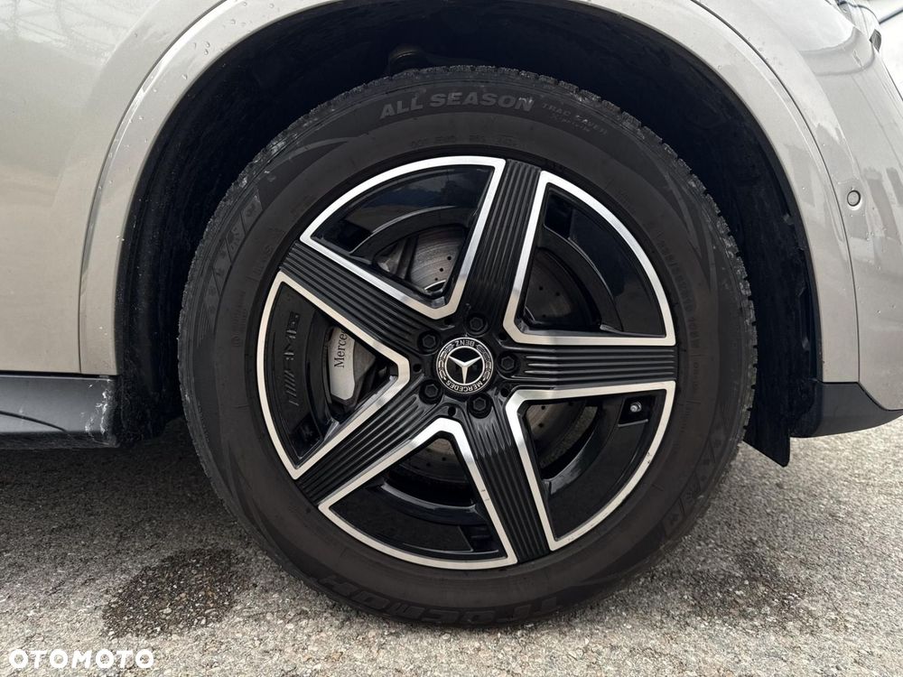 Mercedes-Benz GLC - 22