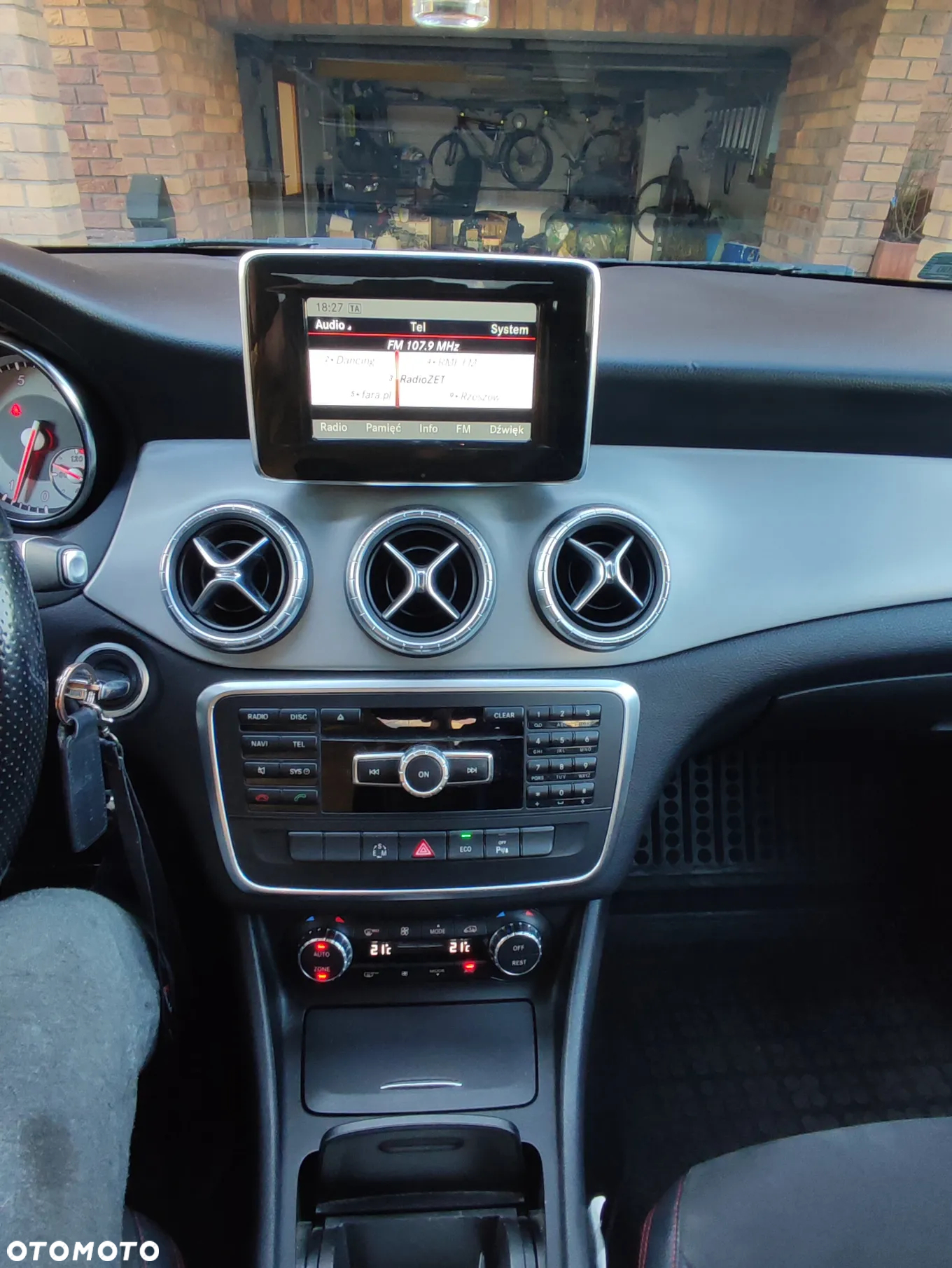 Mercedes-Benz CLA 250 4-Matic - 17