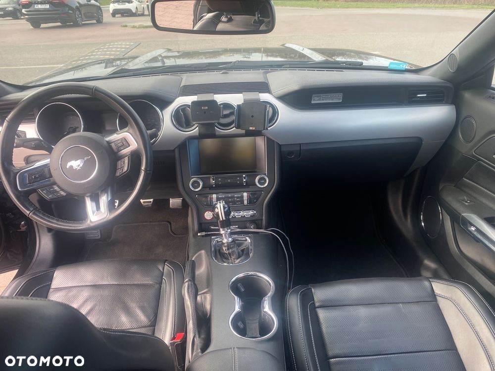Ford Mustang - 19