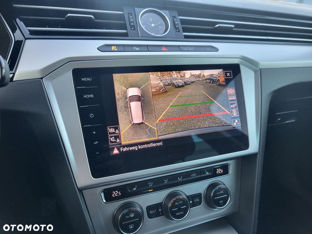 Volkswagen Passat Variant 2.0 TDI DSG (BlueMotion Technology) Comfortline - 17