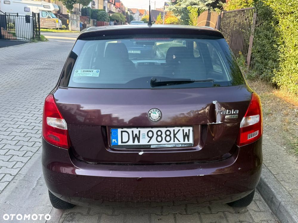 Skoda Fabia 2009 photo 5