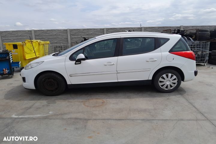 Dezmembrez Peugeot 207 1 [2006 - 2009] wagon 5-usi 1.6 HDi MT (90 hp) - 2