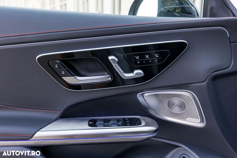 Mercedes-Benz CLE Mercedes-AMG 53 4M+ Cabrio AMG S.SHIFT TCT 9G - 25