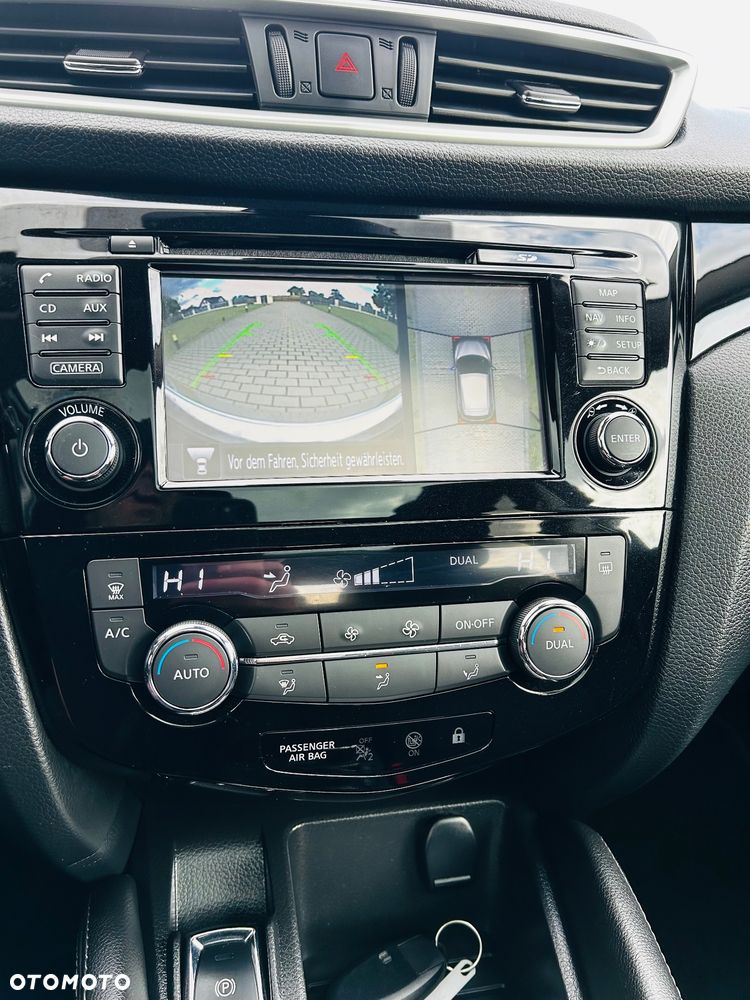 Nissan Qashqai 1.2 DIG-T N-Connecta - 22