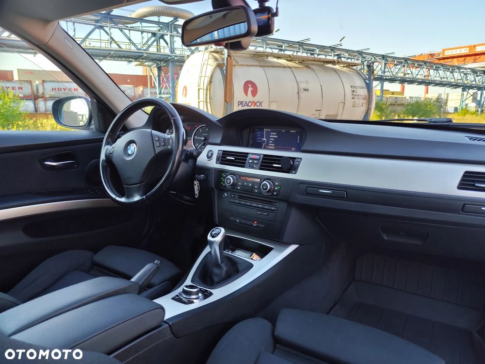 BMW Seria 3 318d DPF Edition Sport - 5