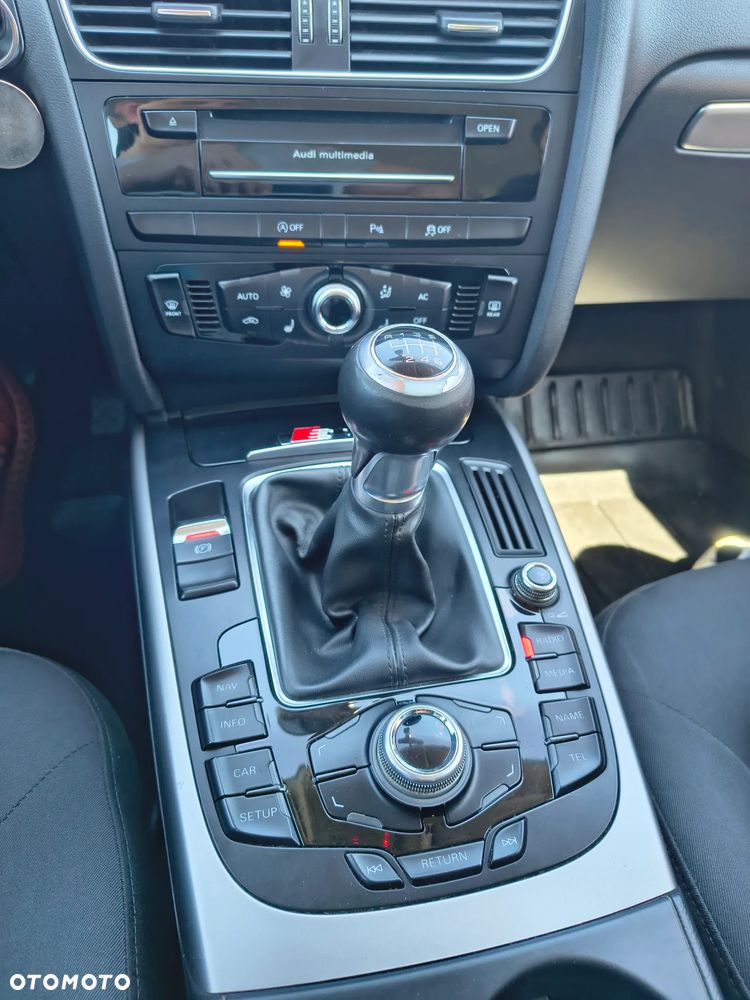 Audi A4 Avant 2.0 TDI - 7