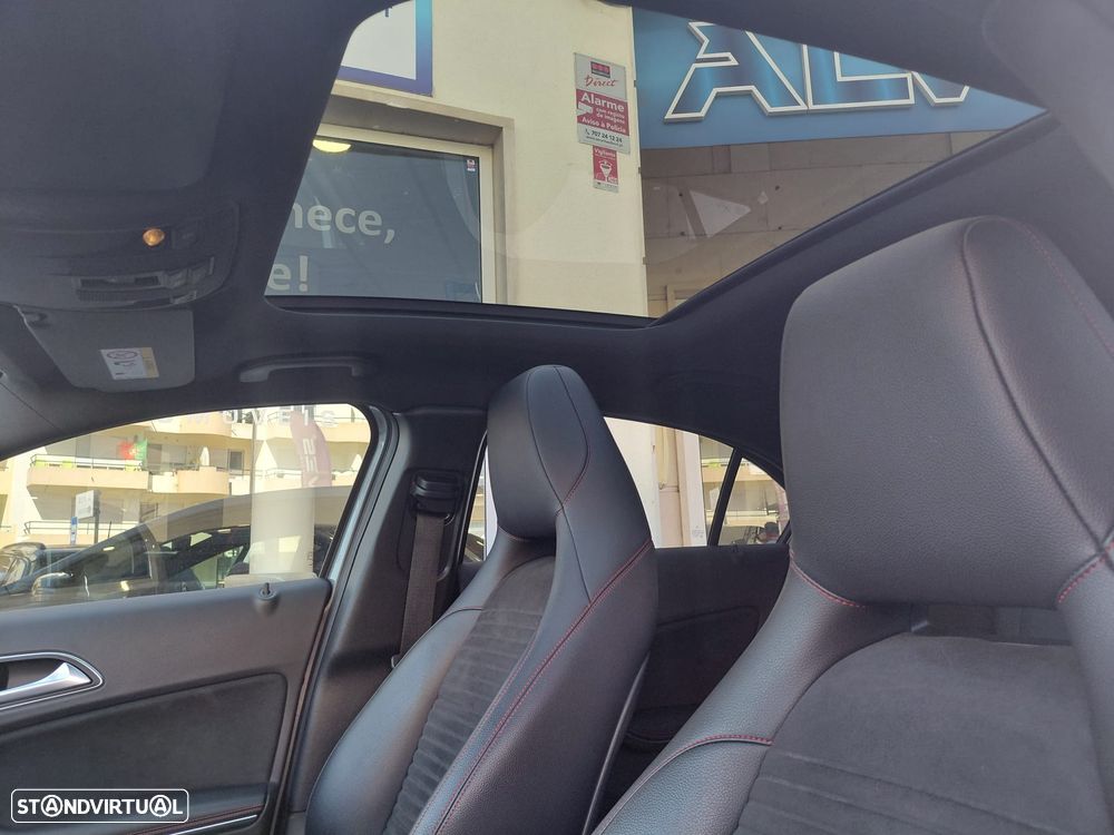Mercedes-Benz A 45 AMG 4Matic Speedshift 7G-DCT - 23