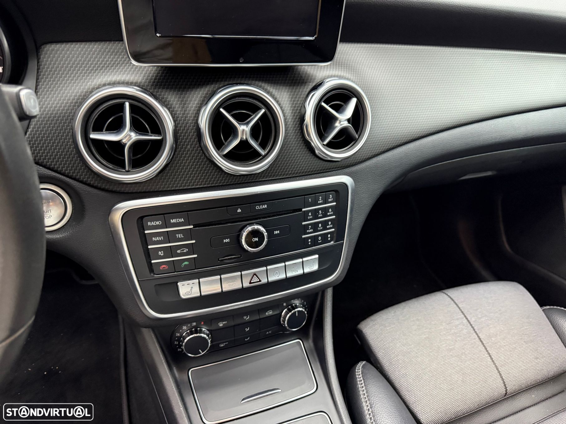 Mercedes-Benz GLA 200 (CDI) d 7G-DCT Urban - 28