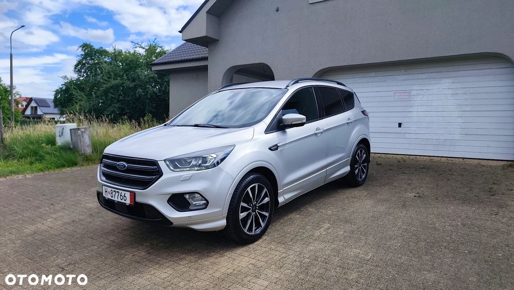 Ford Kuga 1.5 EcoBoost 2x4 ST-Line - 33