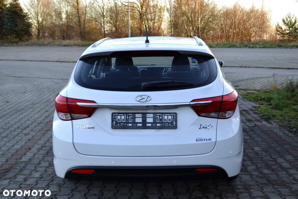 Hyundai i40 1.6 GDI Comfort + - 6