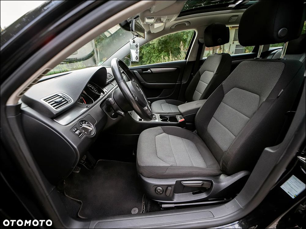 Volkswagen Passat - 18