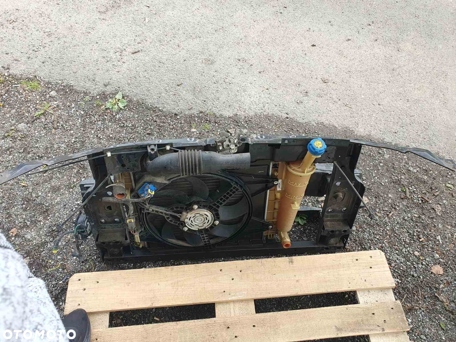 BŁOTNIK PRAWY MASKA PAS PRZEDNI FIAT 500 LIFT KOD 549/B - 13