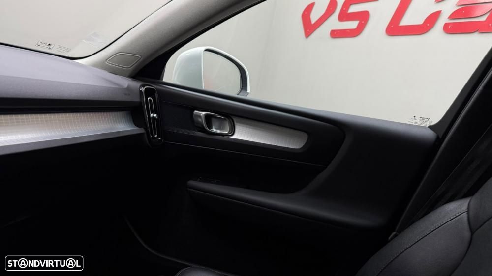Volvo XC 40 2.0 D3 Momentum AWD Geartronic - 7