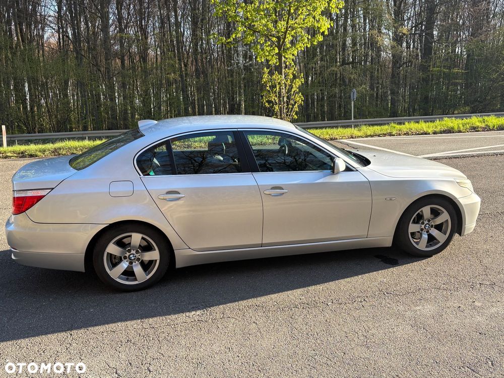 BMW Seria 5 525d - 6