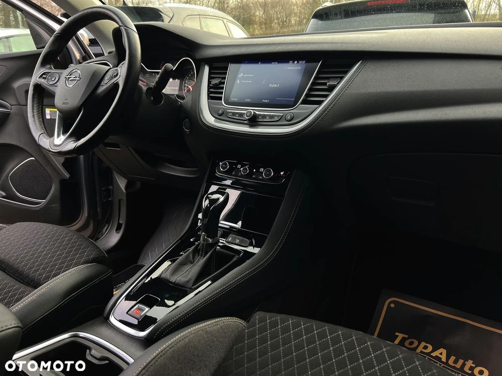Opel Grandland X - 18