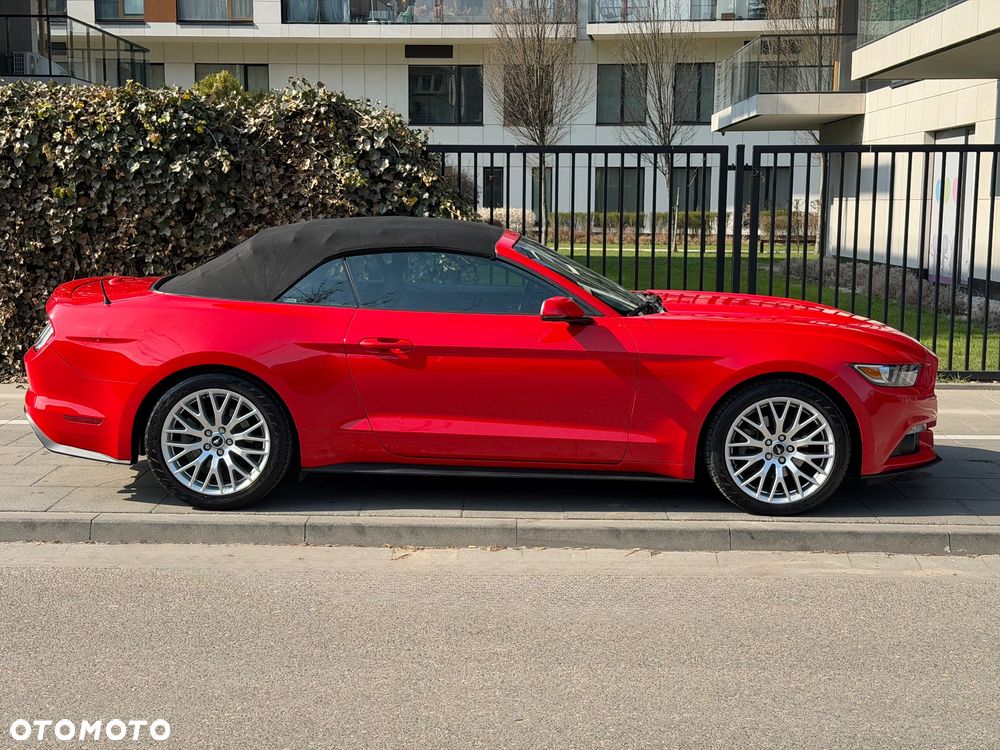 Ford Mustang - 26