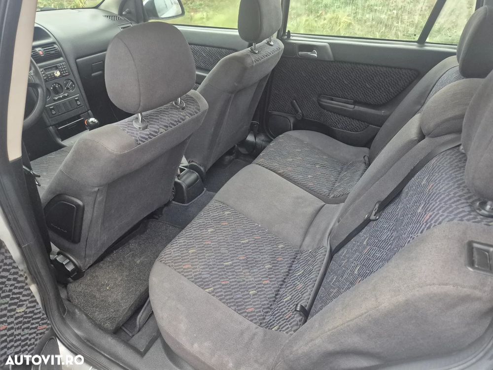 Opel Astra 1.7 DTI - 7