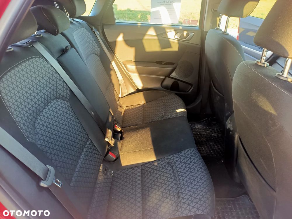 Kia Ceed 1.4 T-GDI M DCT - 12