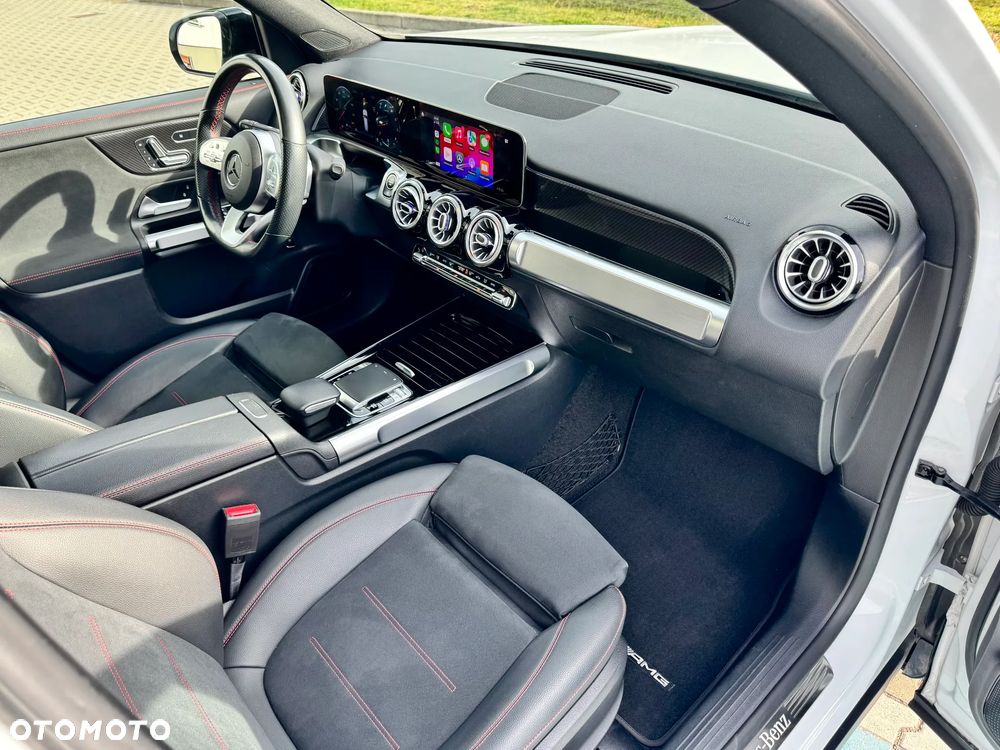 Mercedes-Benz GLB 200 AMG Line 7G-DCT - 14