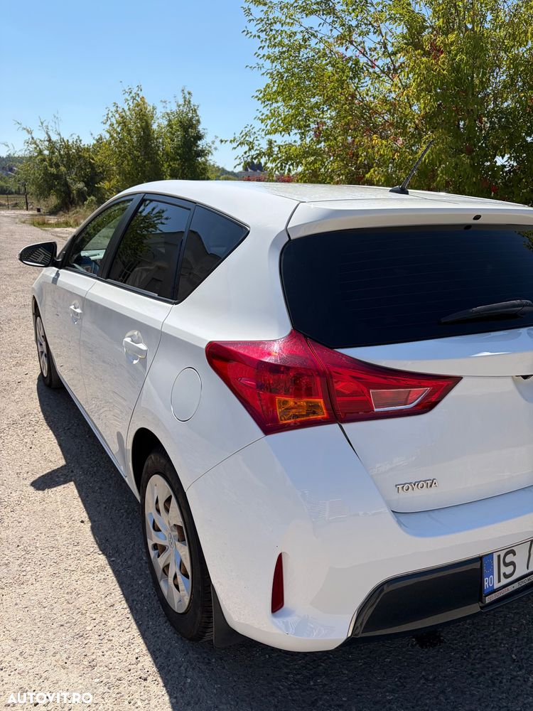 Toyota Auris 1.3 Dual VVT-i Luna - 4