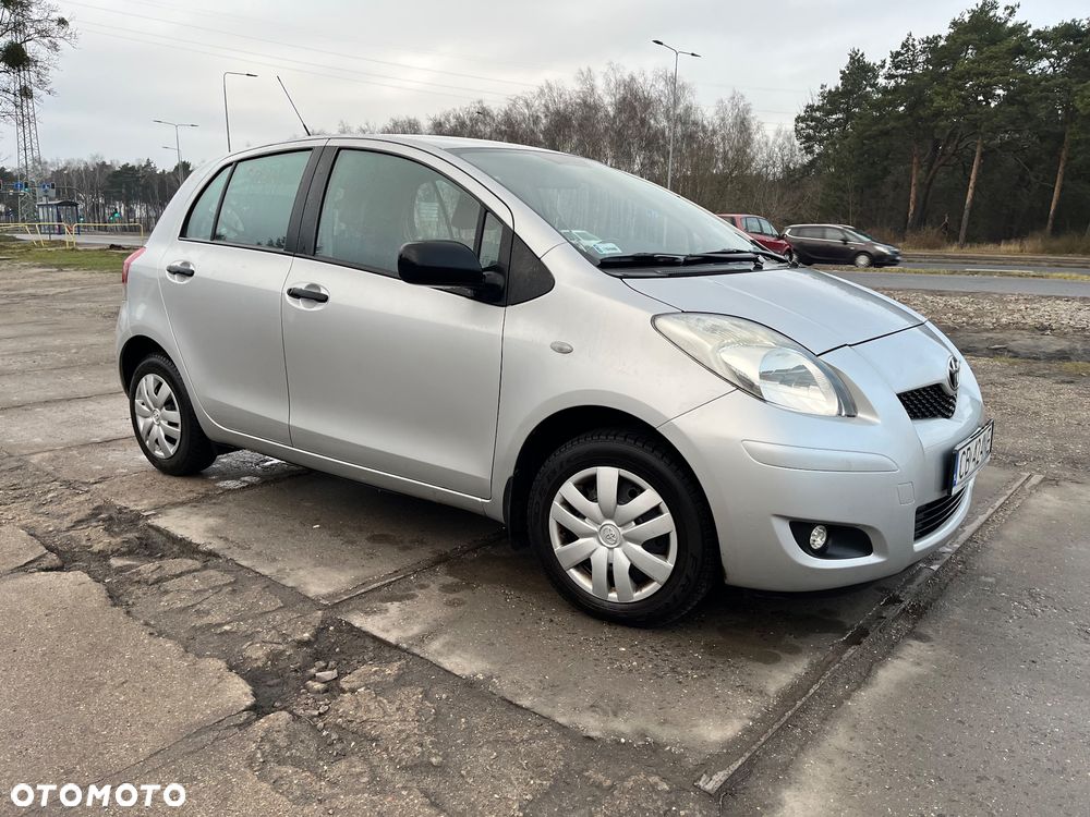 Toyota Yaris 1.0 Terra A/C - 1