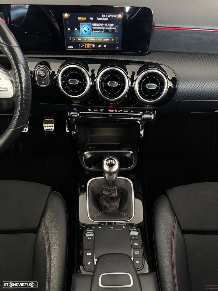 Mercedes-Benz A 180 d AMG Line - 17