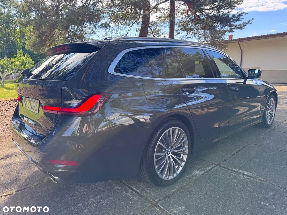 BMW Seria 3 320d xDrive Luxury Line sport - 7