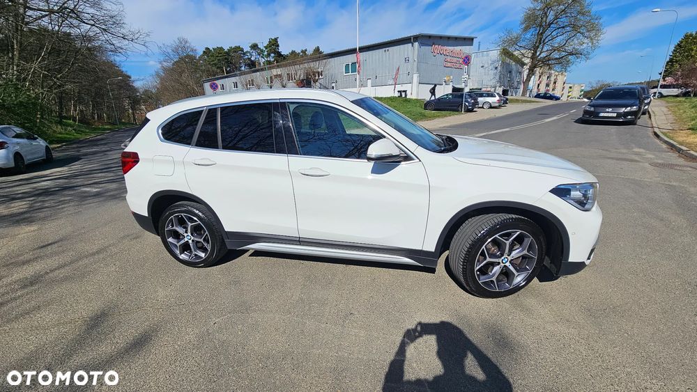 BMW X1 sDrive18d - 14