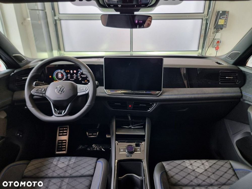 Volkswagen Tiguan - 17