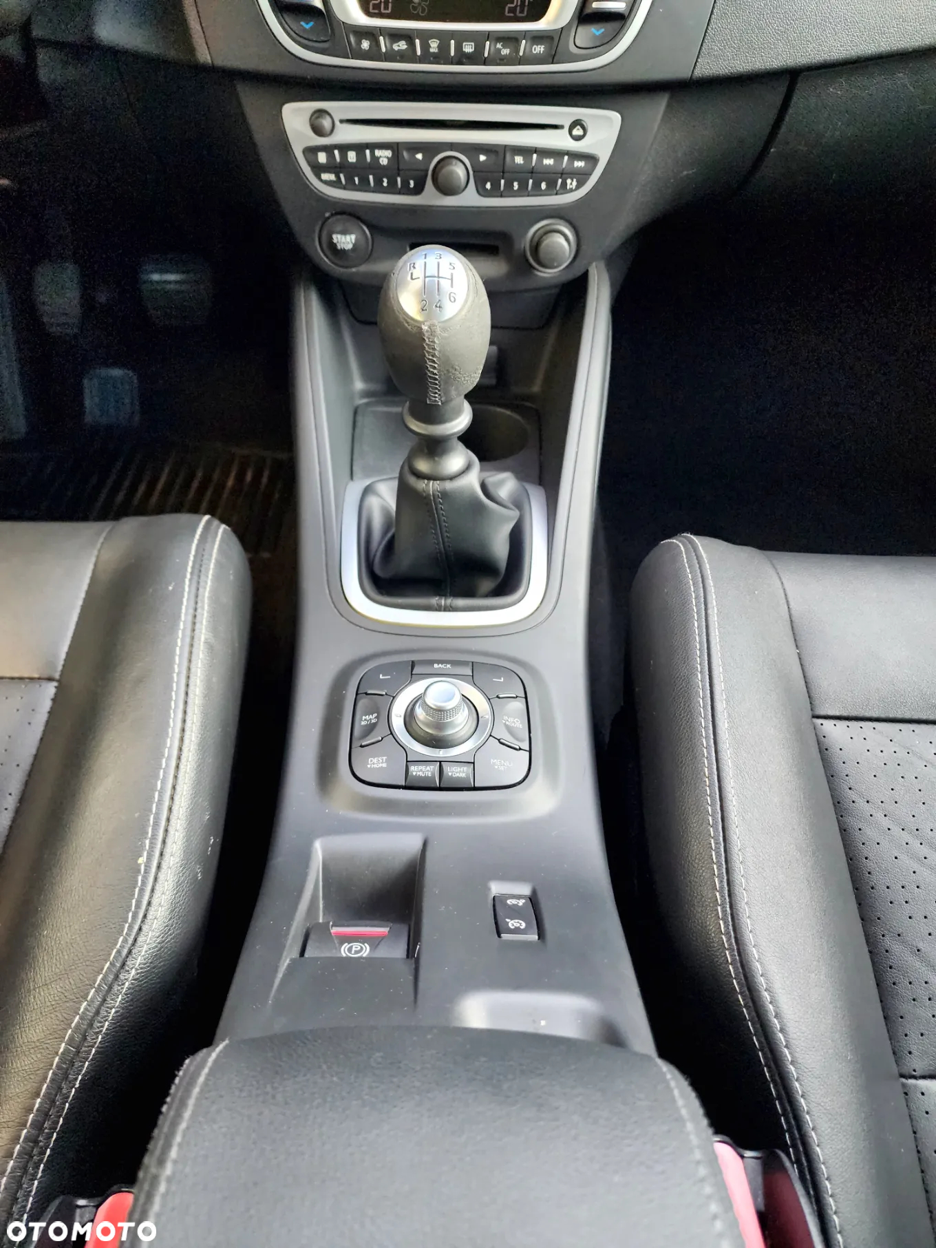Renault Megane Grandtour TCe 180 Luxe - 23