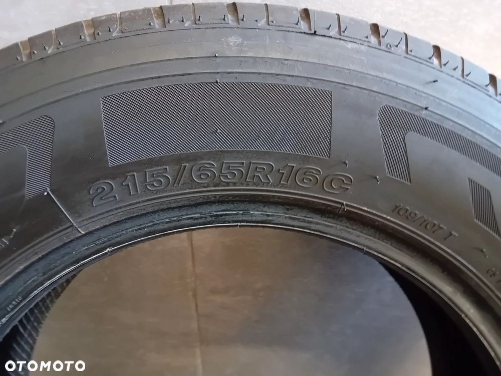 opona Firestone Vanhawk 2 215/65 R 16 cali 2021 bieżnik opony 8mm - 4