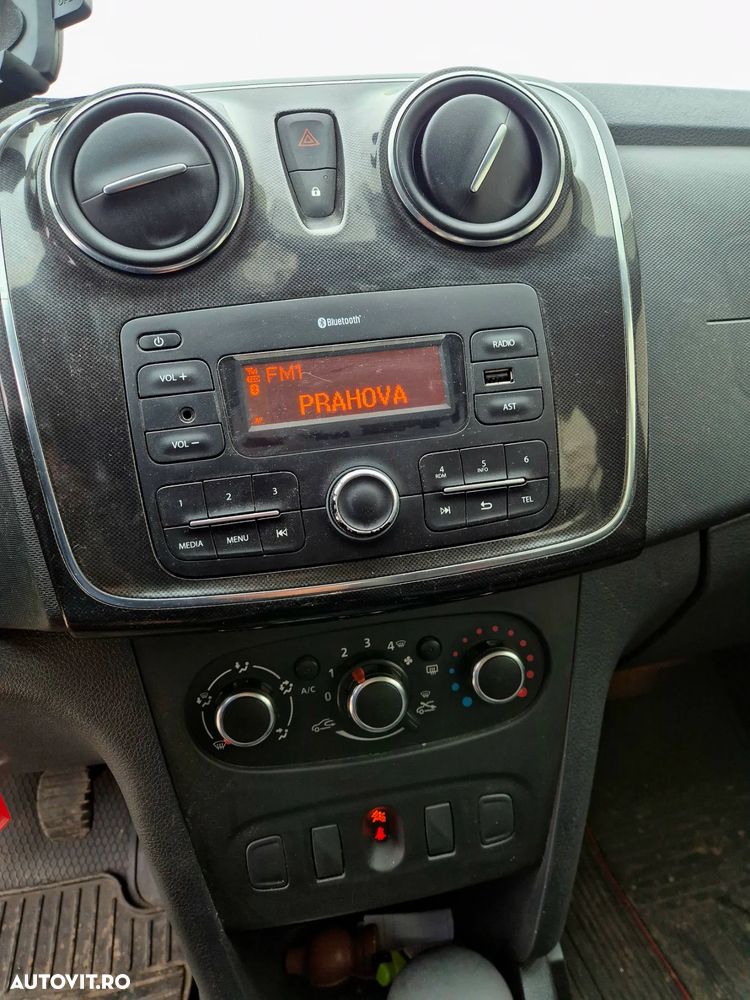 Dacia Sandero 0.9 TCe Laureate - 8